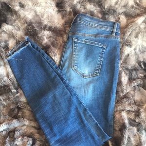 blue skinny jeans